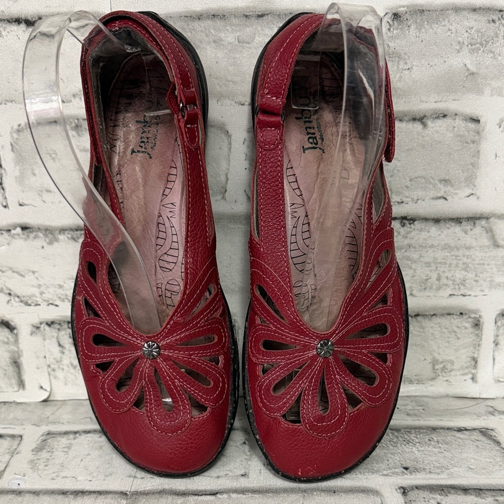 Jambu Women's Cherry Red Cutout Flats